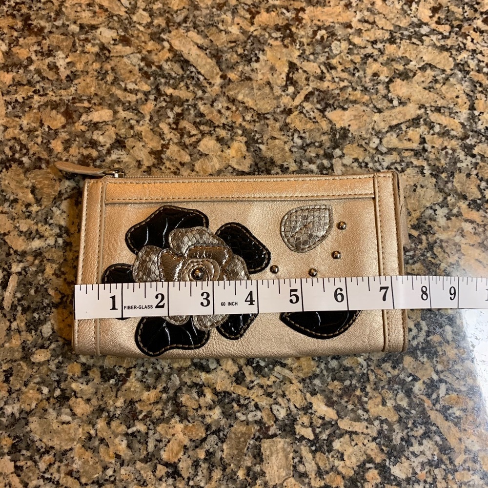 Fossil Relic Wallet - Picture 4 of 6
